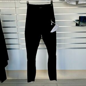 Tavi, Stash & Dash 7/8 tight, sheer calf inset, 2 pockets